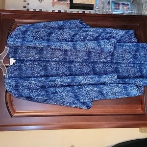 Lularoe S overshirt